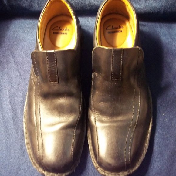 Clarks Other - Clark's black leather shoes 11.5 reg